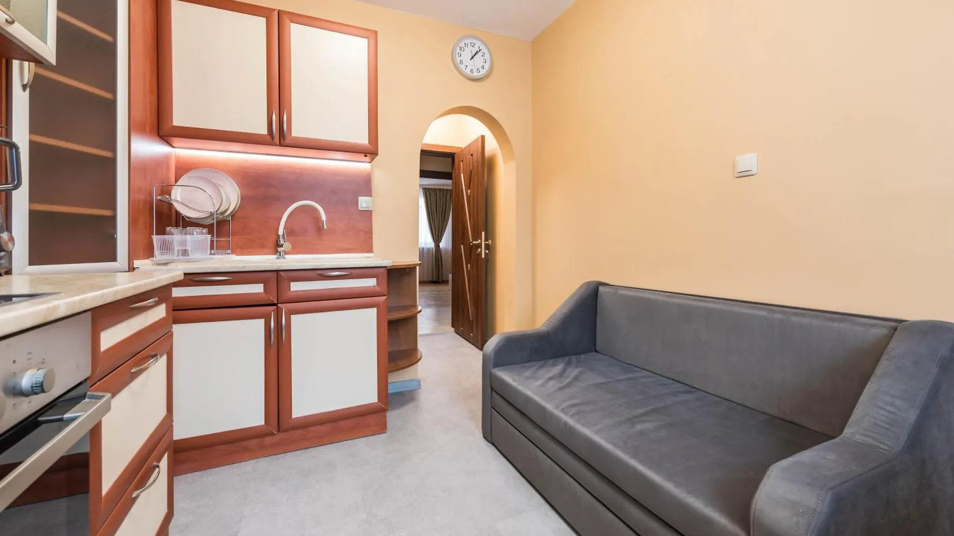 Downtown Аpartment With Free Parking Varna