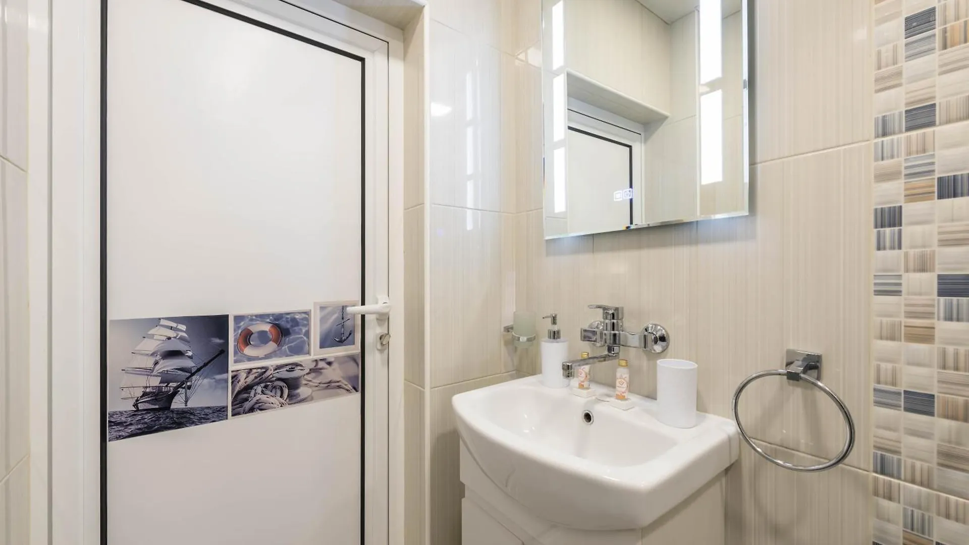 Apartment Downtown Аpartment With Free Parking